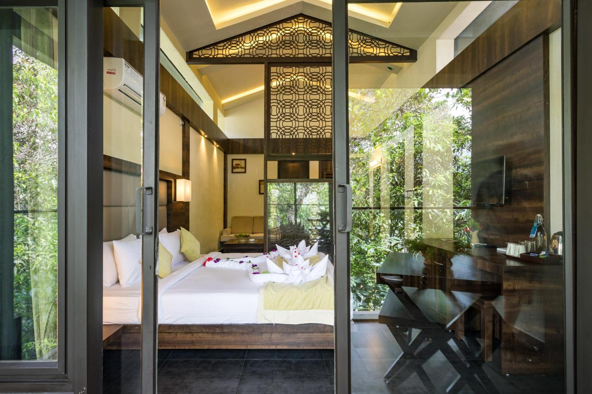 The Mountain Courtyard Thekkady Hotel Eksteriør billede