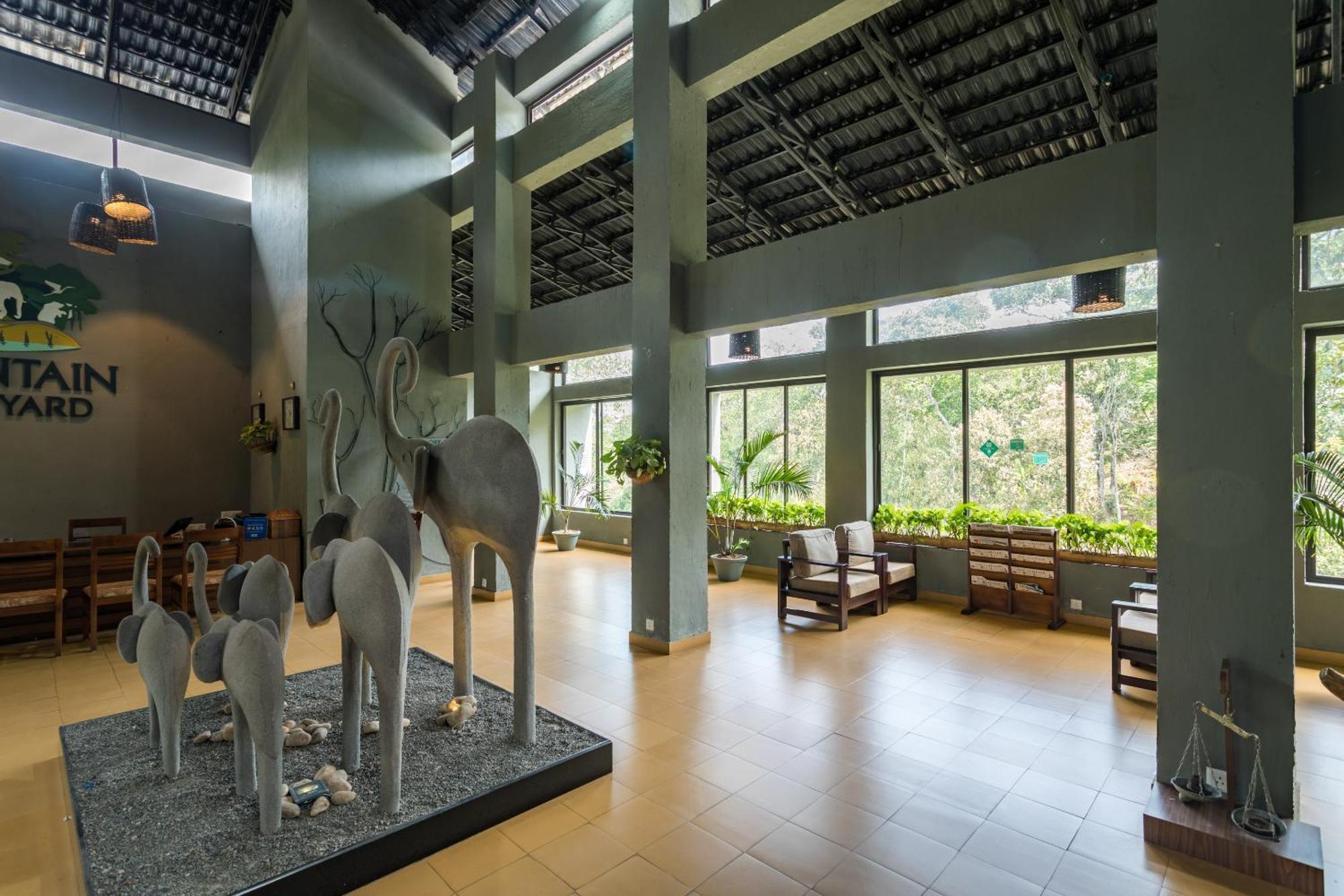 The Mountain Courtyard Thekkady Hotel Eksteriør billede
